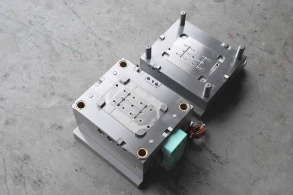 塑膠模具定制加工