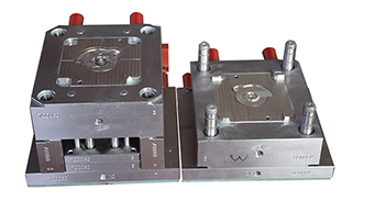 精密注射模具中復(fù)位桿的作用是什么？