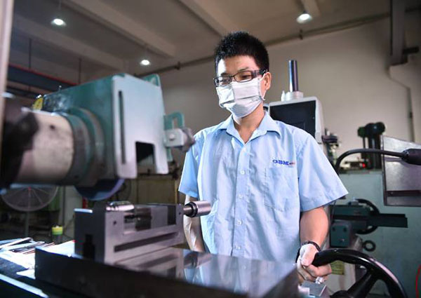 塑膠模具加工廠 塑膠模具加工廠