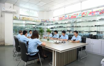 銘洋宇通注塑模具廠感恩財文學(xué)長對于臨事有勇的精彩分享