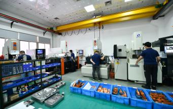 注塑模具曬紋為什么要拔模角？