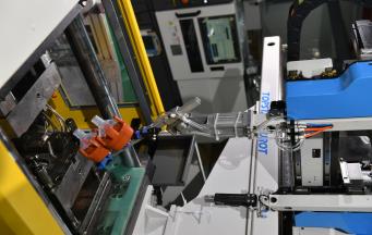 塑膠模具為什么需要做運(yùn)水？